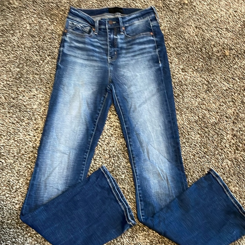 Buckle Black womans jeans sz 25x32